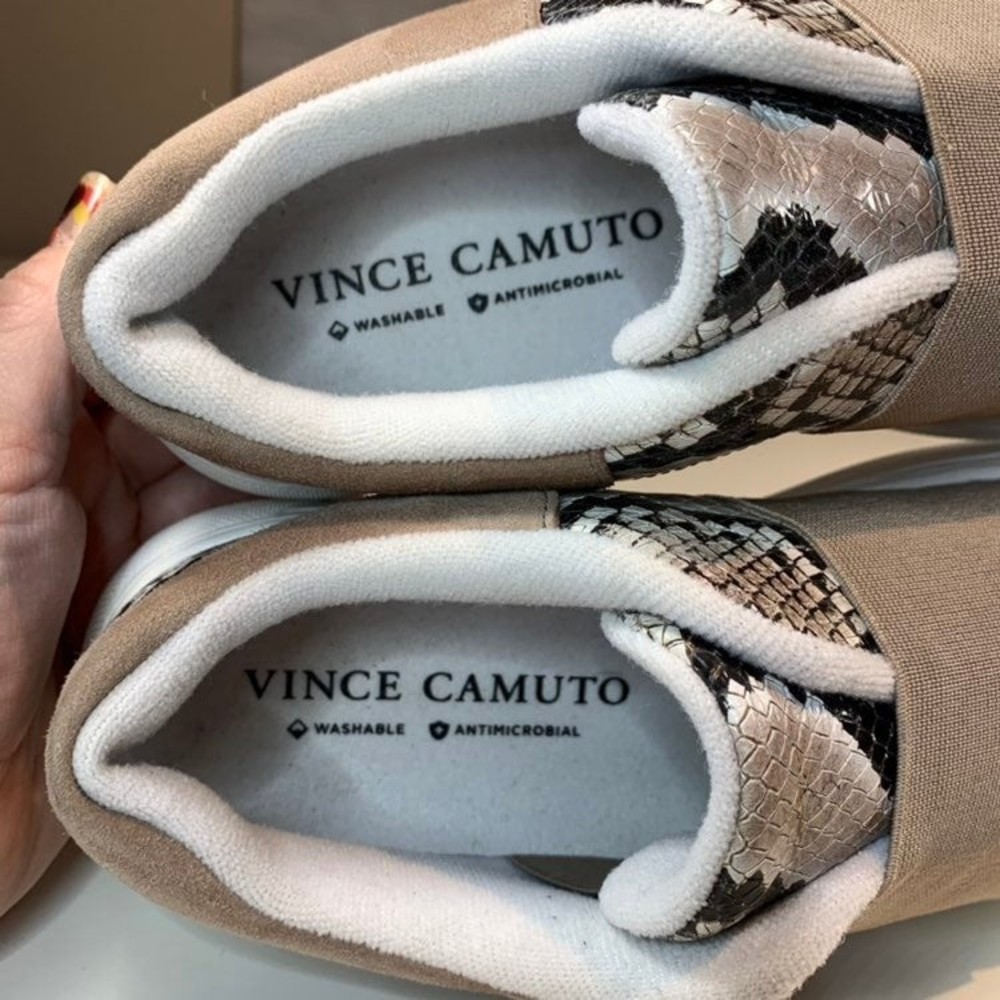 Vince Camuto Shoes Women's 9 'Maryenda' Slip-on Snake skin Sneaker washable - Picture 7 of 11